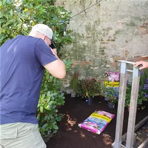 Ulf-duda-taking-photos.jpg
